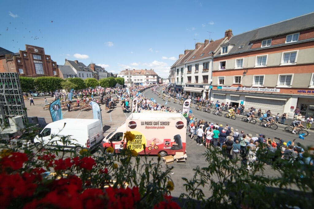 Place national de Gournay-en-Bray, jour du tour de France
