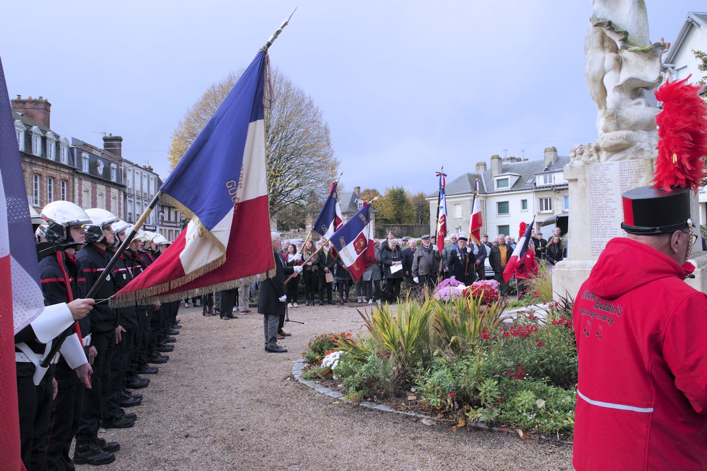 11 novembre : un poilu nu à Gournay-en-Bray ?